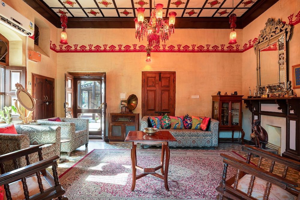 Chateau Garli — property photograph 2