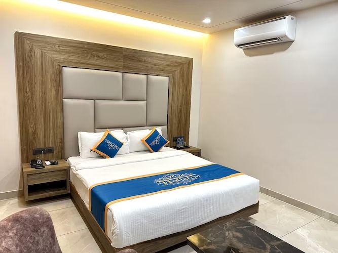 Deluxe Double Bed Room