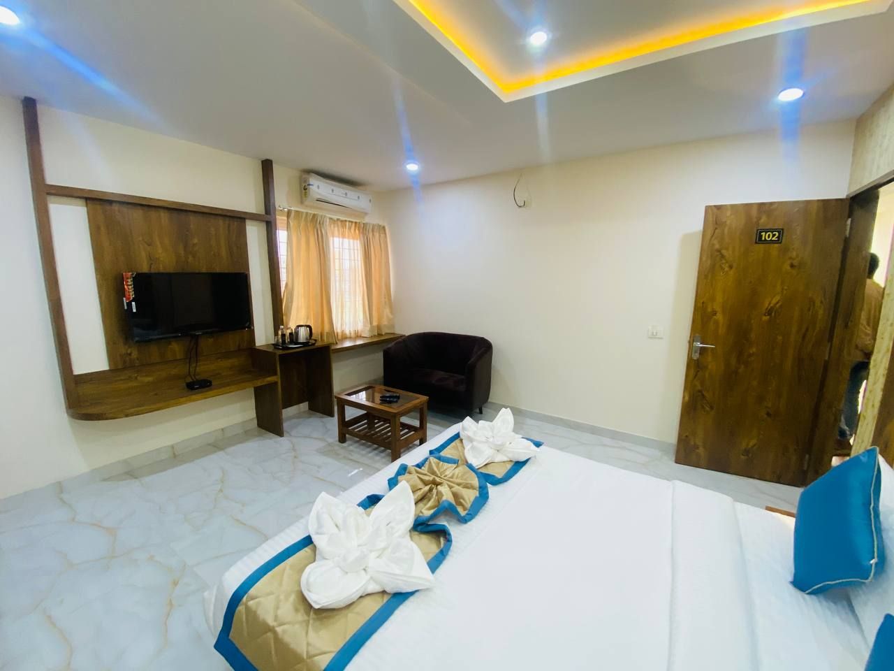 Hotel Spectra Bangalore Airport Deluxe Room 14