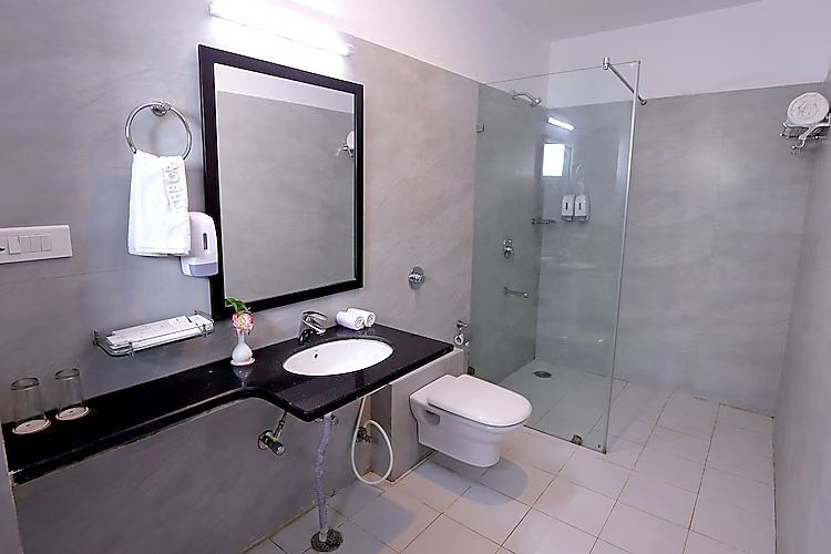 Superior Hill view with Balcony