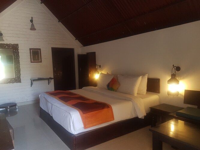 Family Cottage Bedroom with living room (rate for 4 guests)