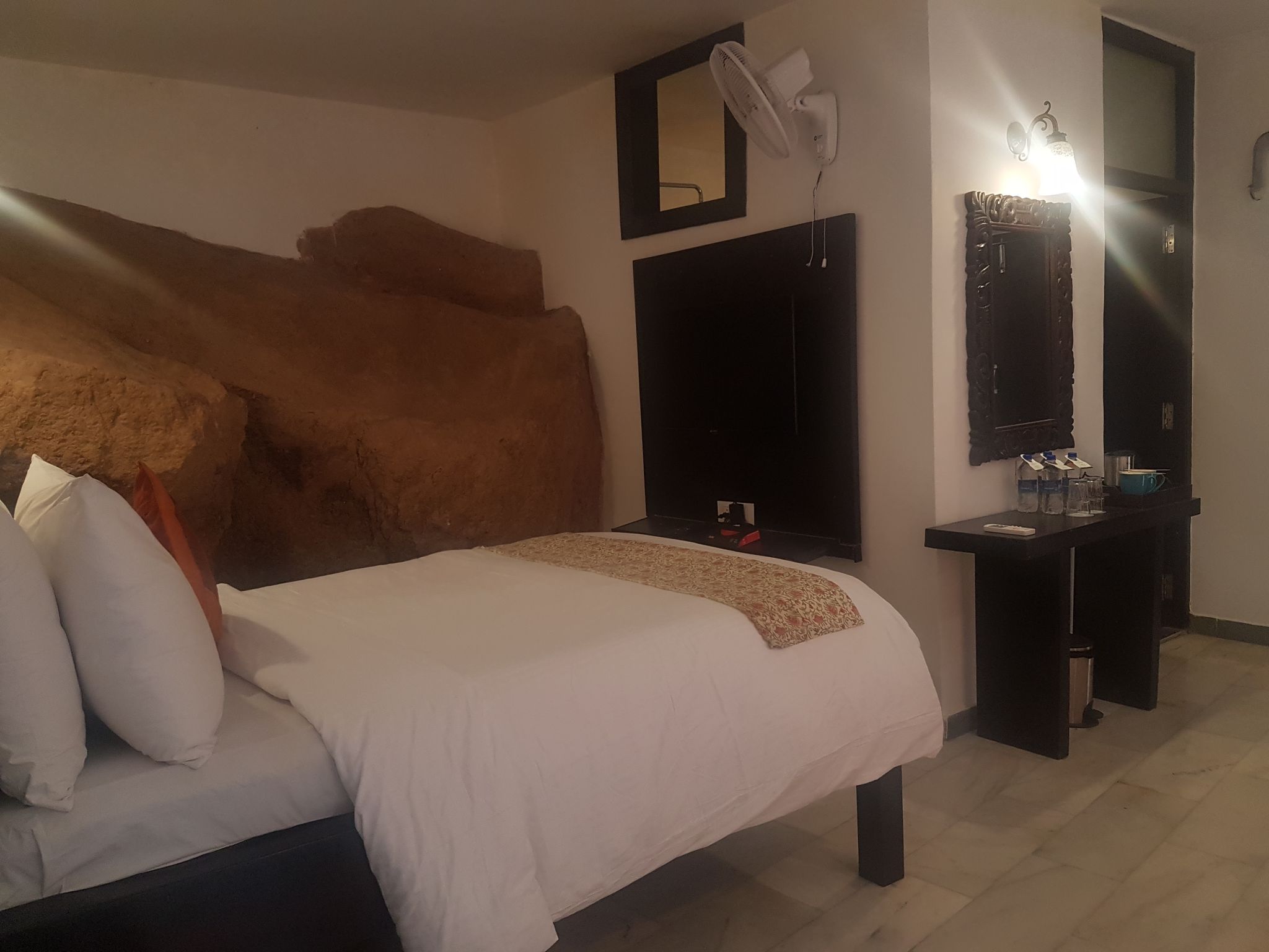 Winter Green Premium Cottage Single Room - Bridgestone - YCHS