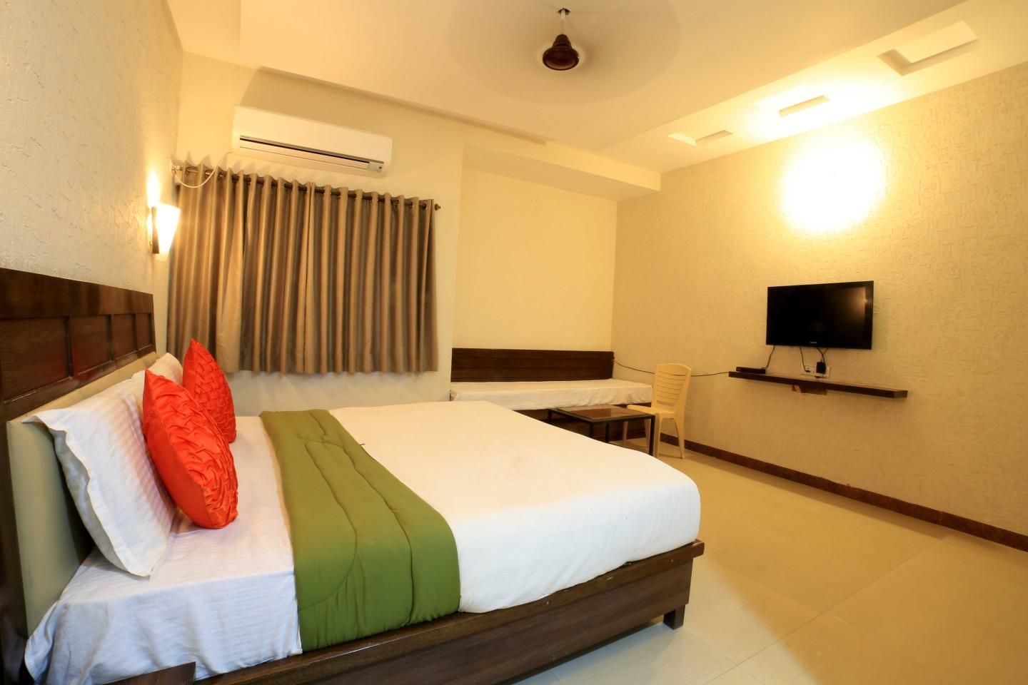 Achal Resort Deluxe AC Room 23