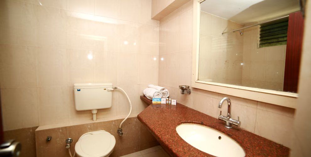 Samiralok - Boutique Garden Retreat Deluxe AC Room 4