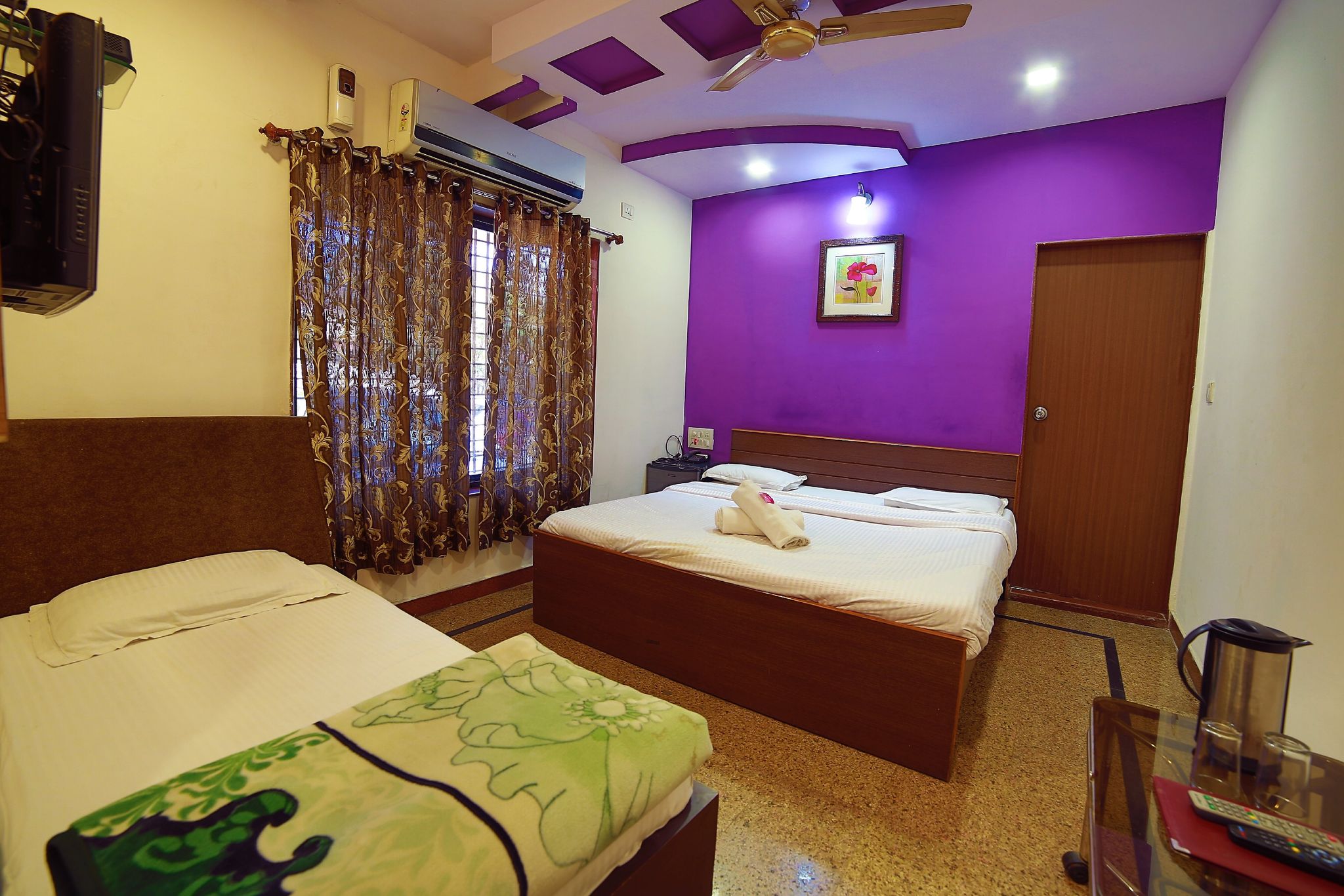 Deluxe Triple Bed AC Room