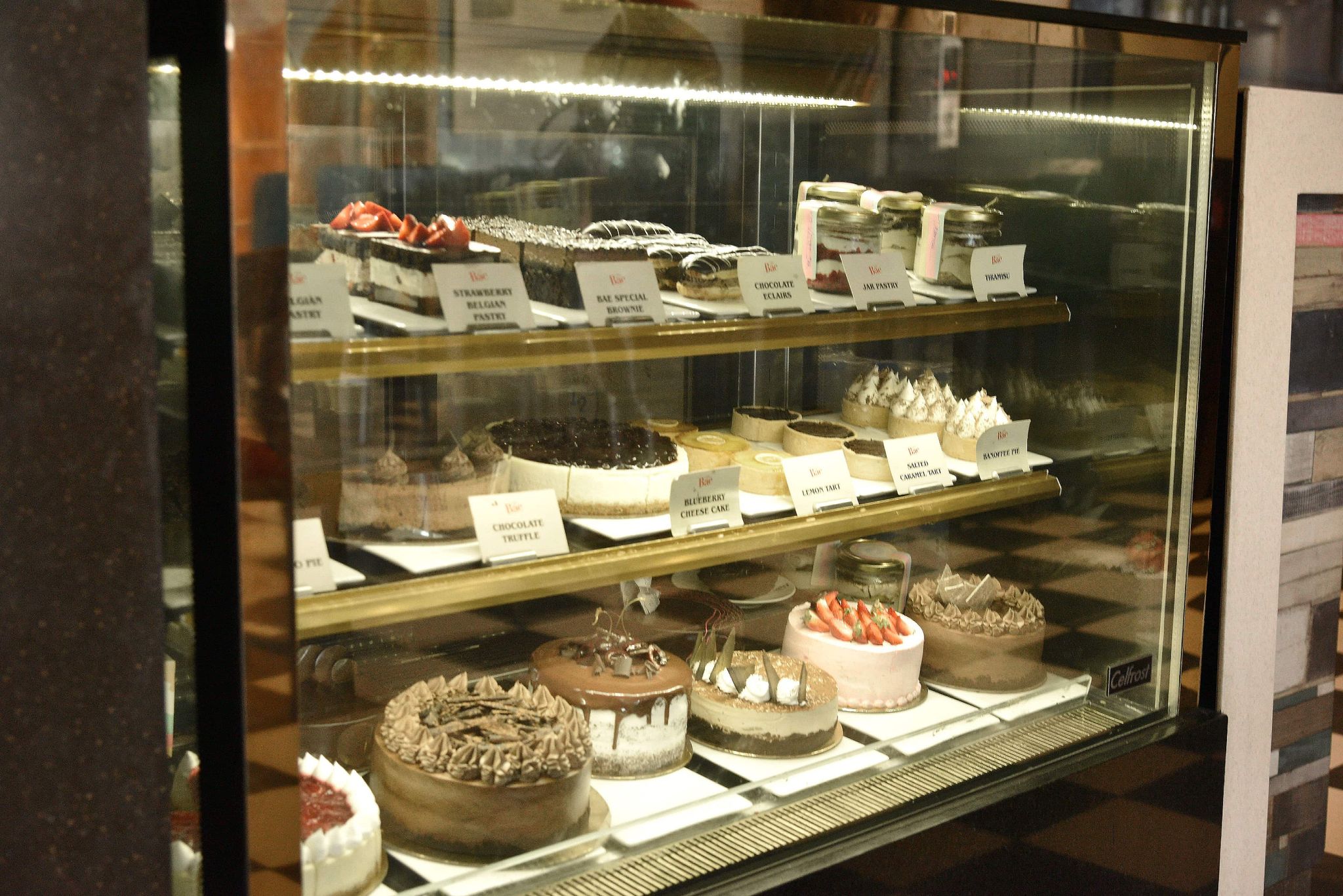 Food & Dining