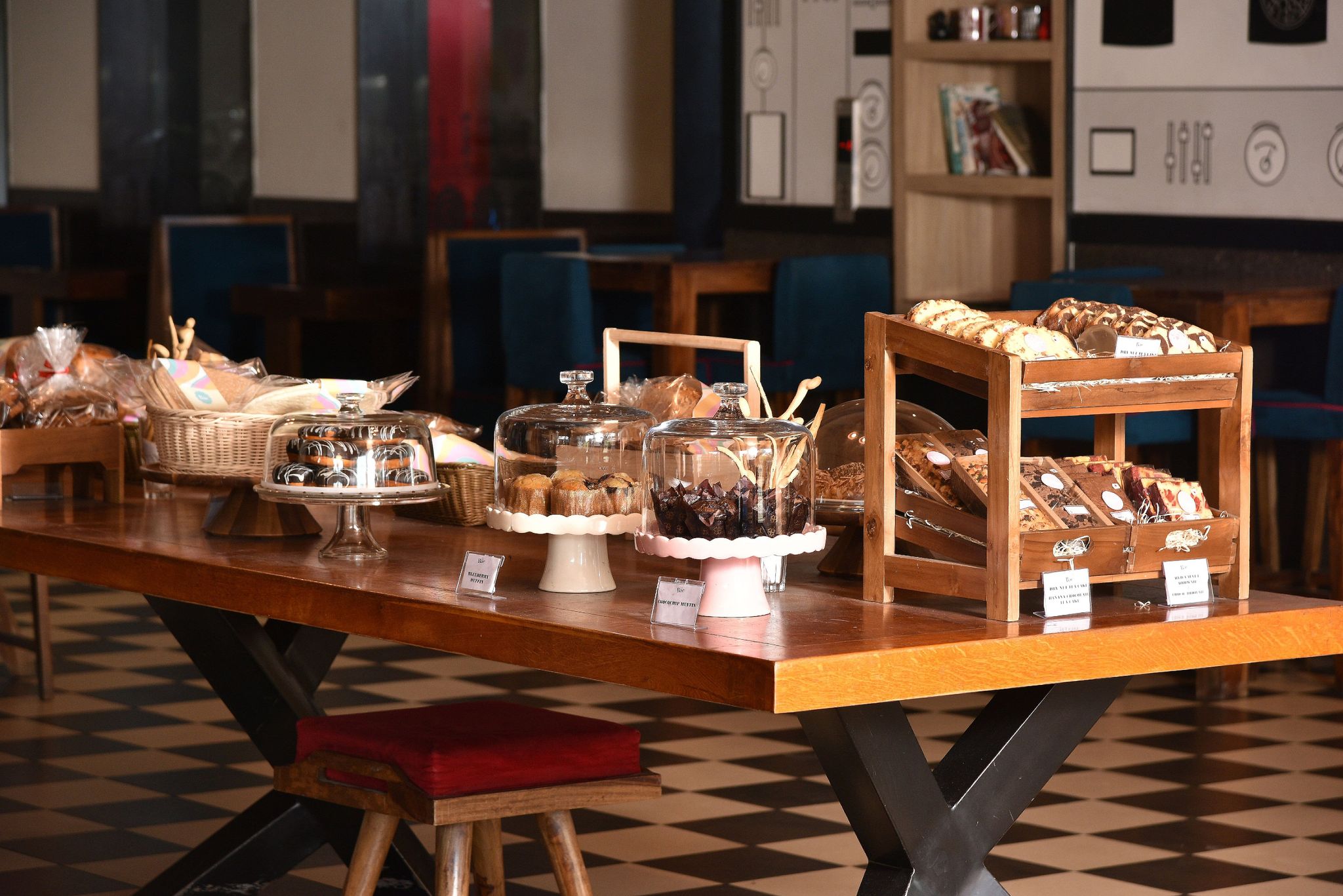 Food & Dining