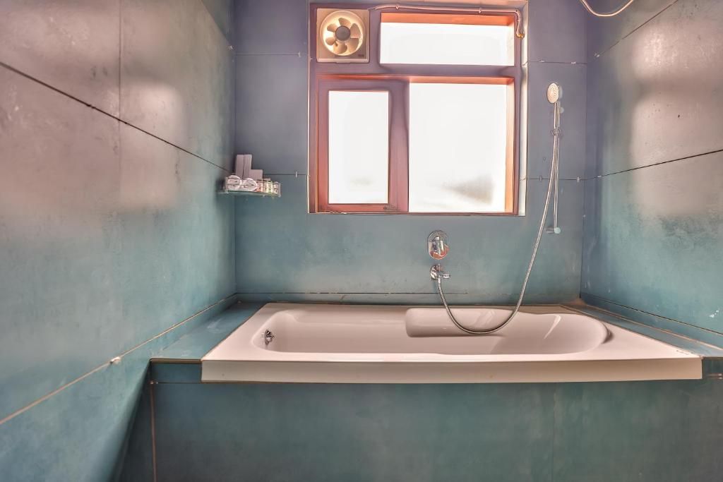 Hill Crest Resort - Coorg Deluxe Cottage 5