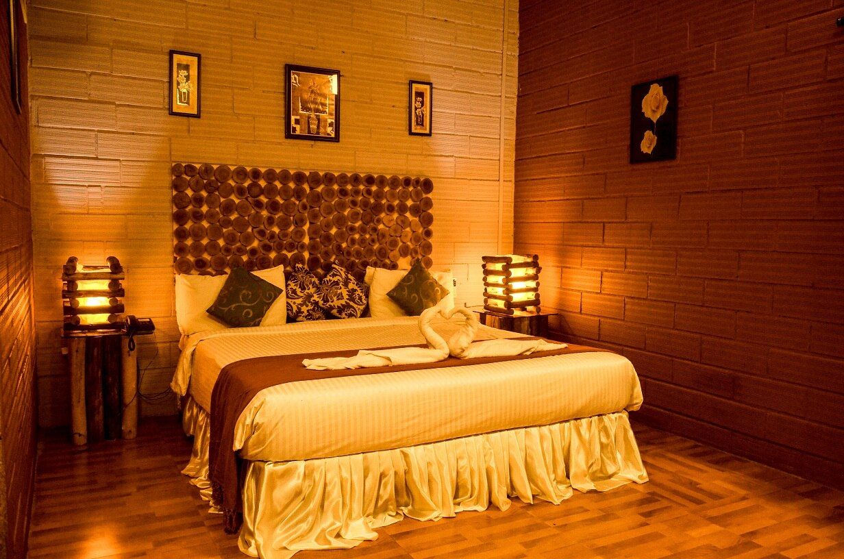 Century Resort, Dandeli Lake View Cottage with Balcony 2