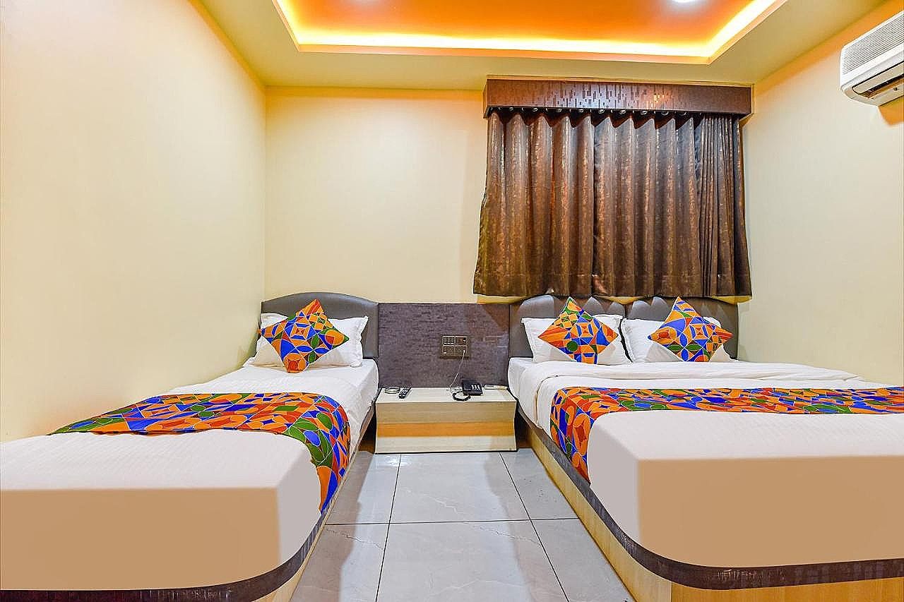 FabHotel Max Inn - Inside Himalaya Square Deluxe Room 13