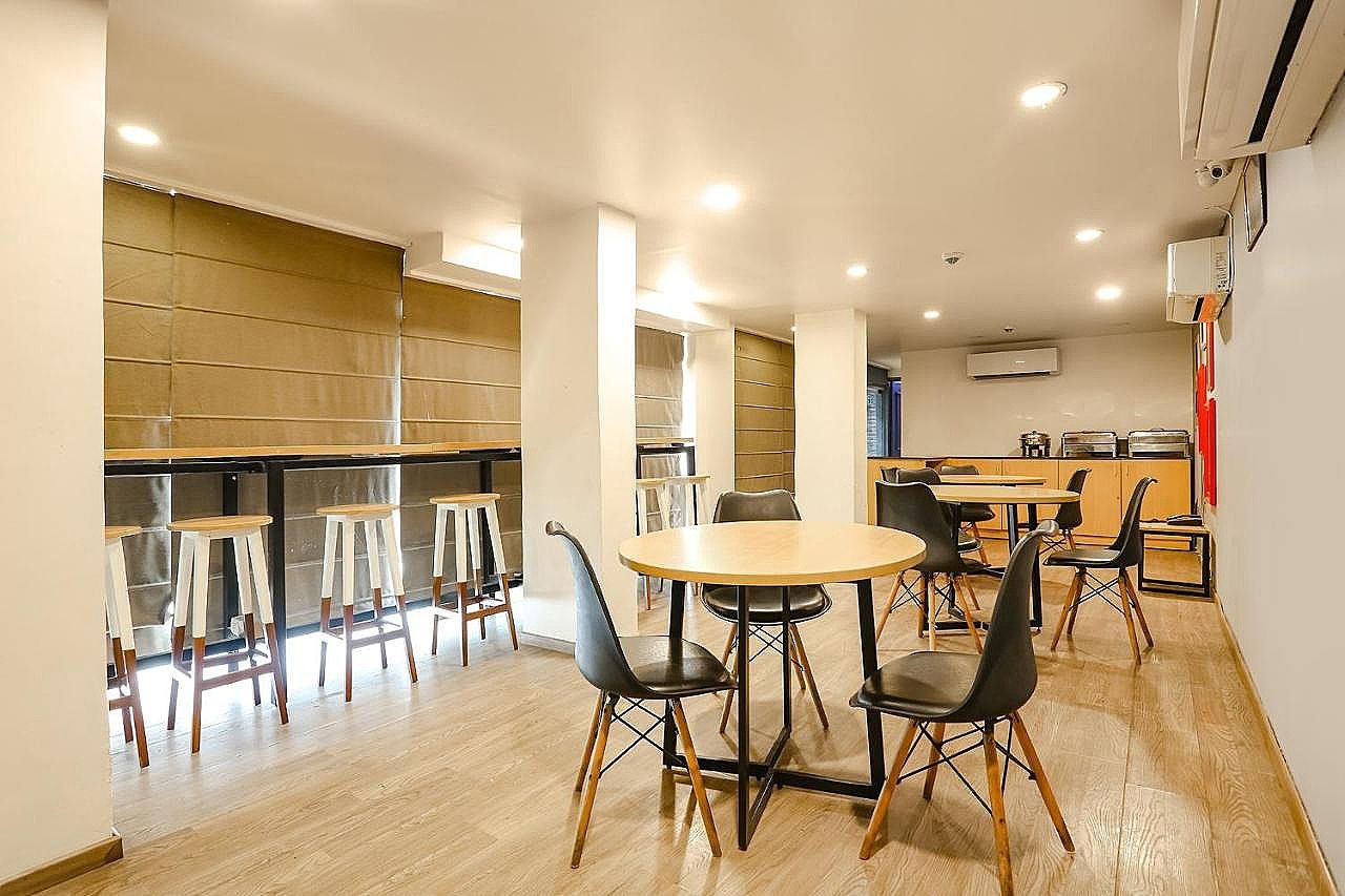 Food & Dining
