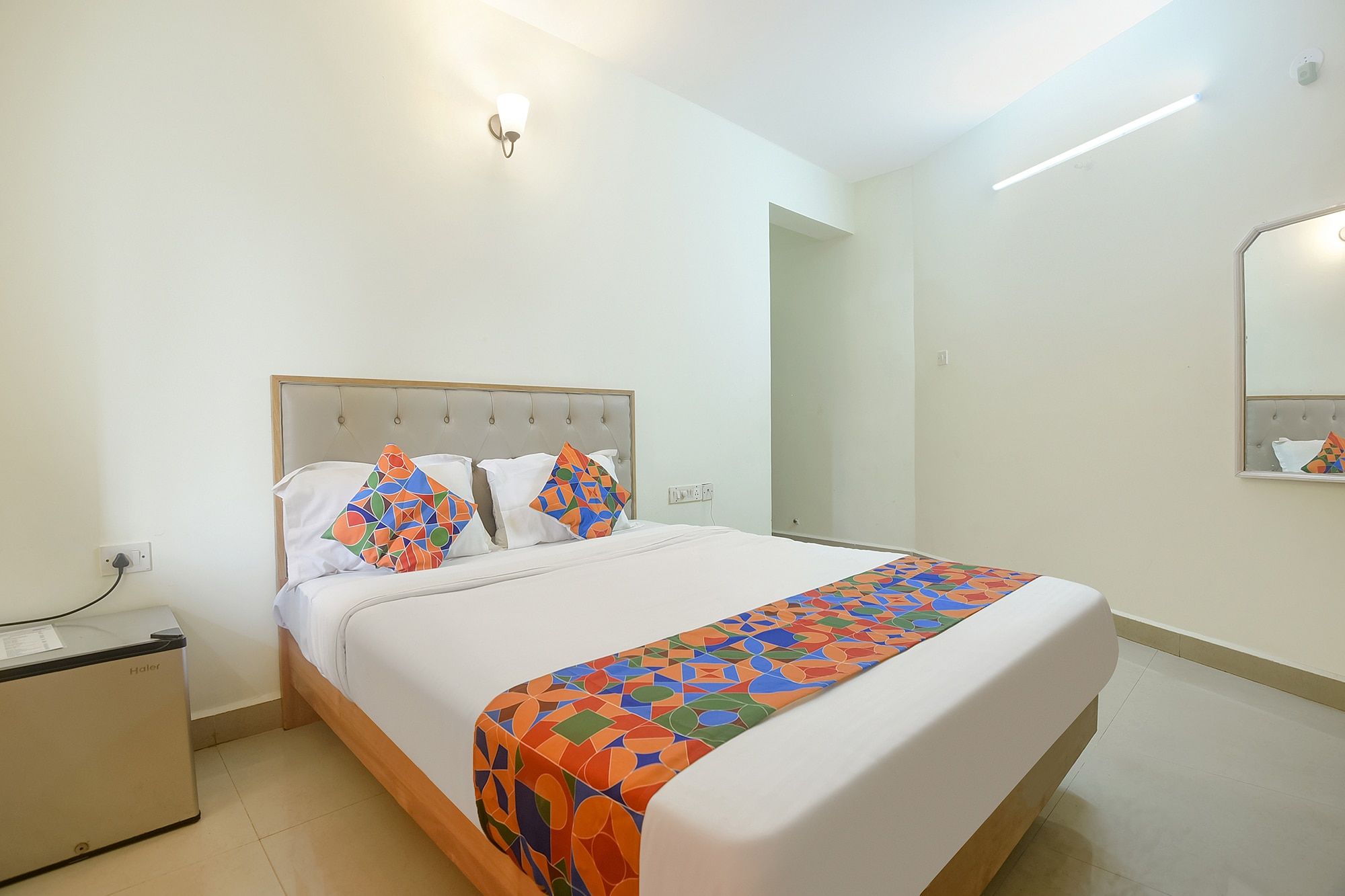 FabExpress De Classio With Pool, Candolim Deluxe Room 5