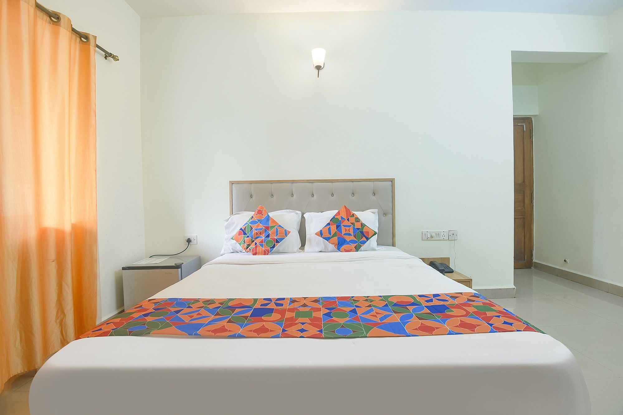 FabExpress De Classio With Pool, Candolim Deluxe Room 3
