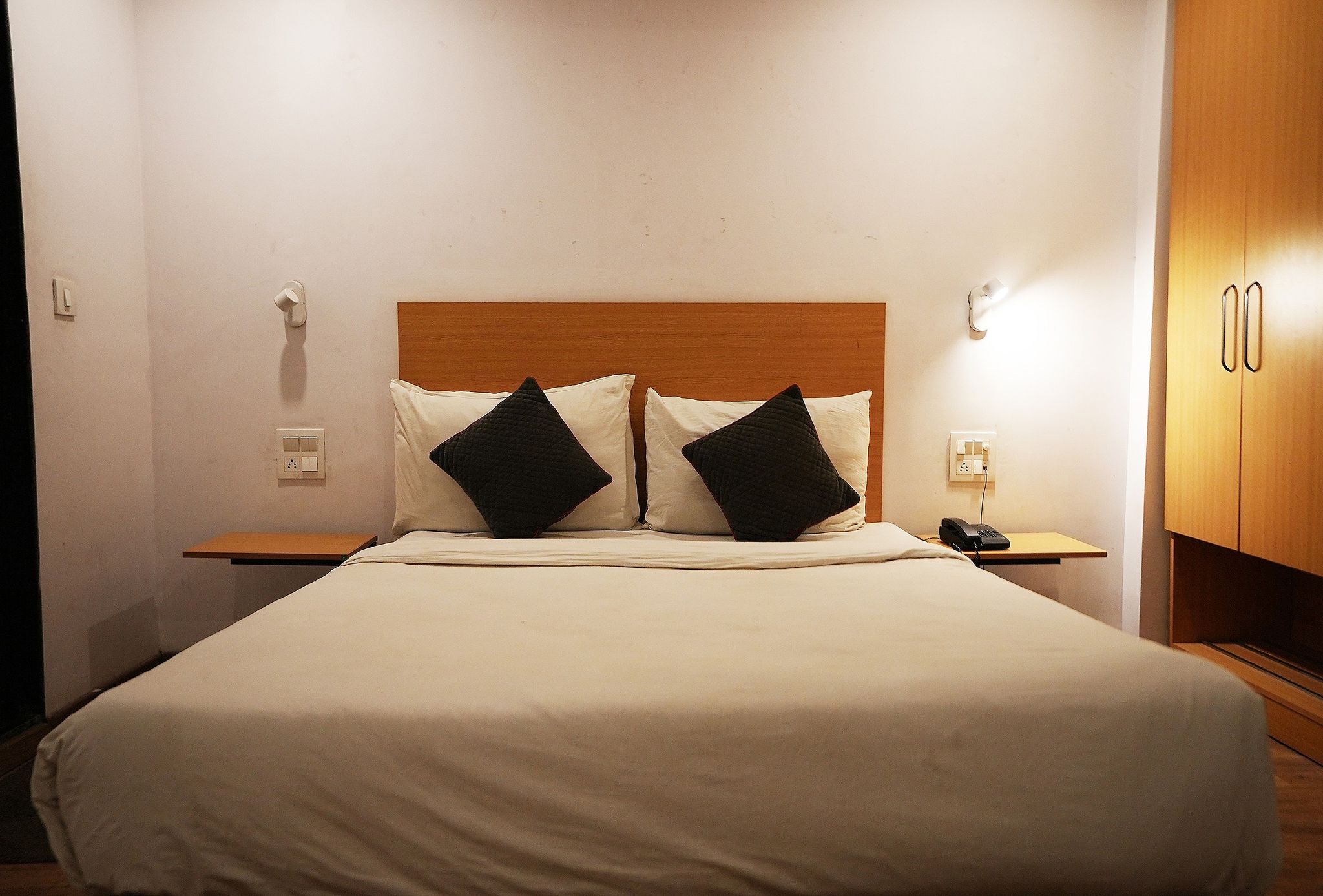 Hotel Townhouse Standard Room 2