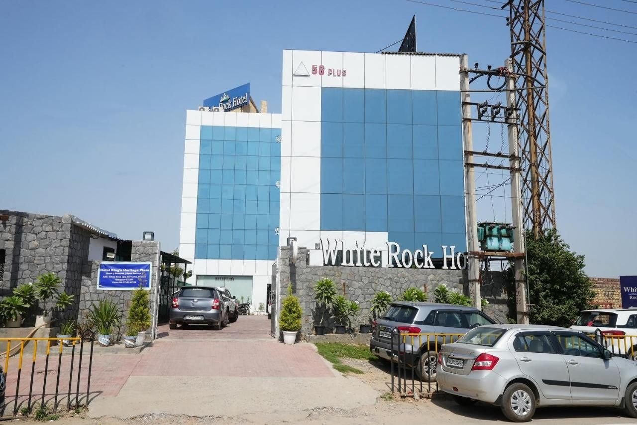 undefined White Rock Hotel 