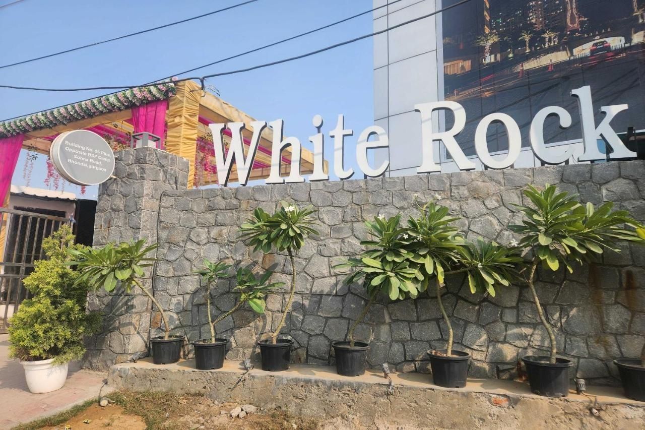undefined White Rock Hotel  8