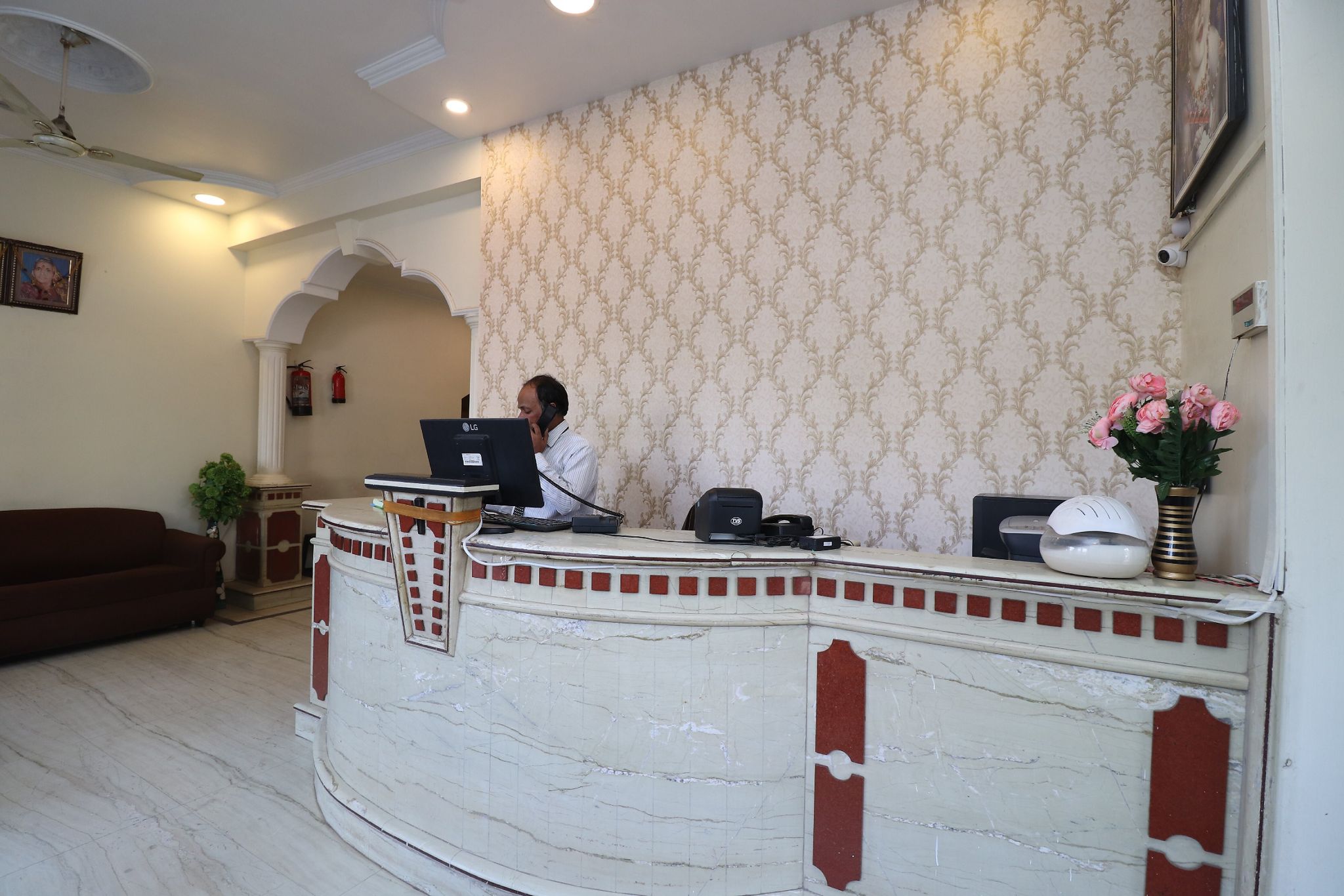 Hotel Mahi