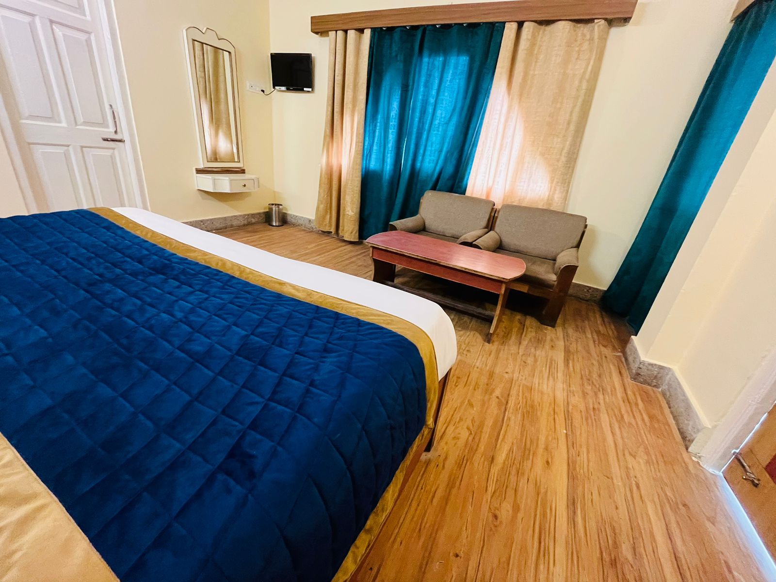 Deluxe Room with Balcony