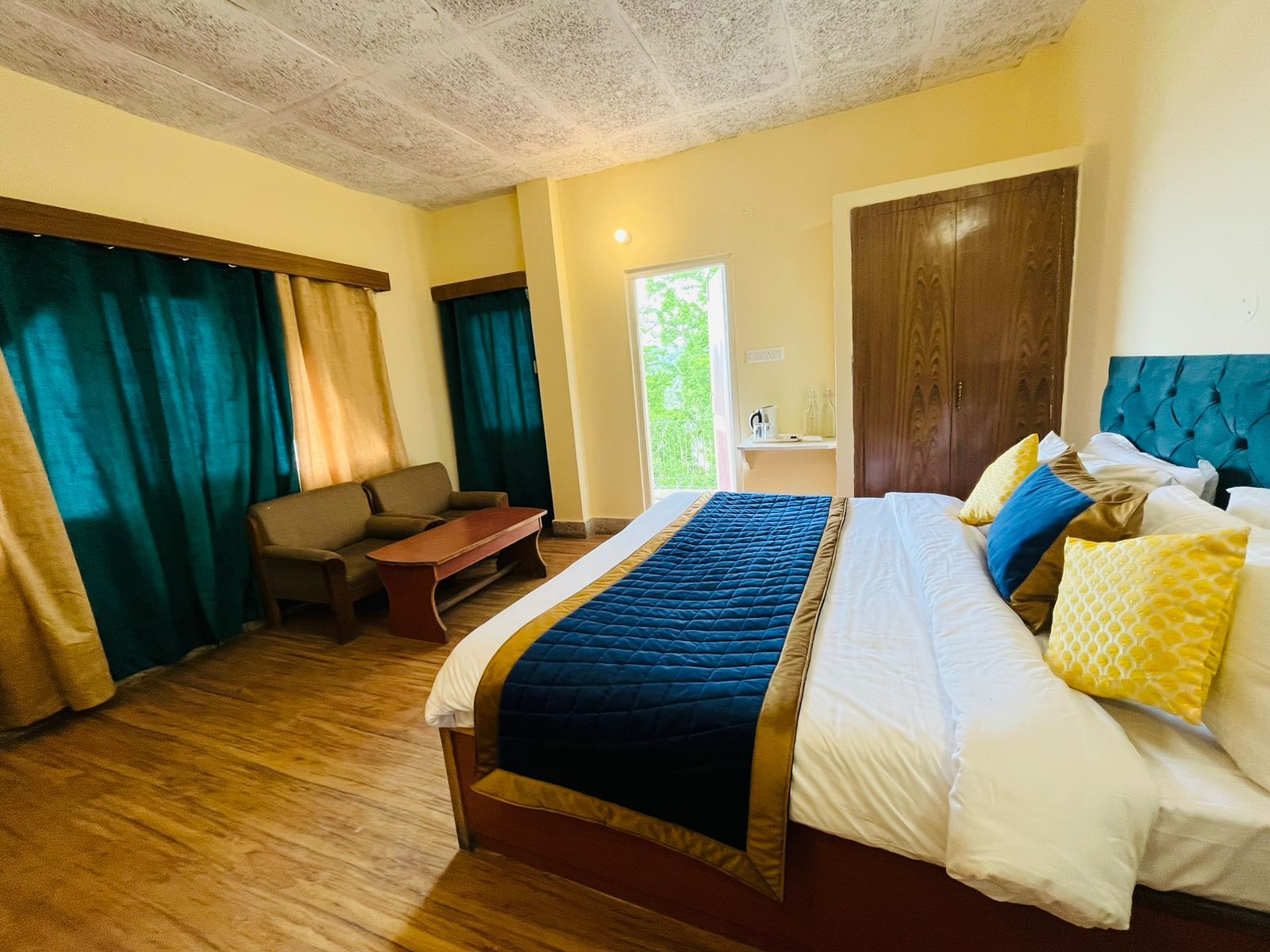 Deluxe Room with Balcony