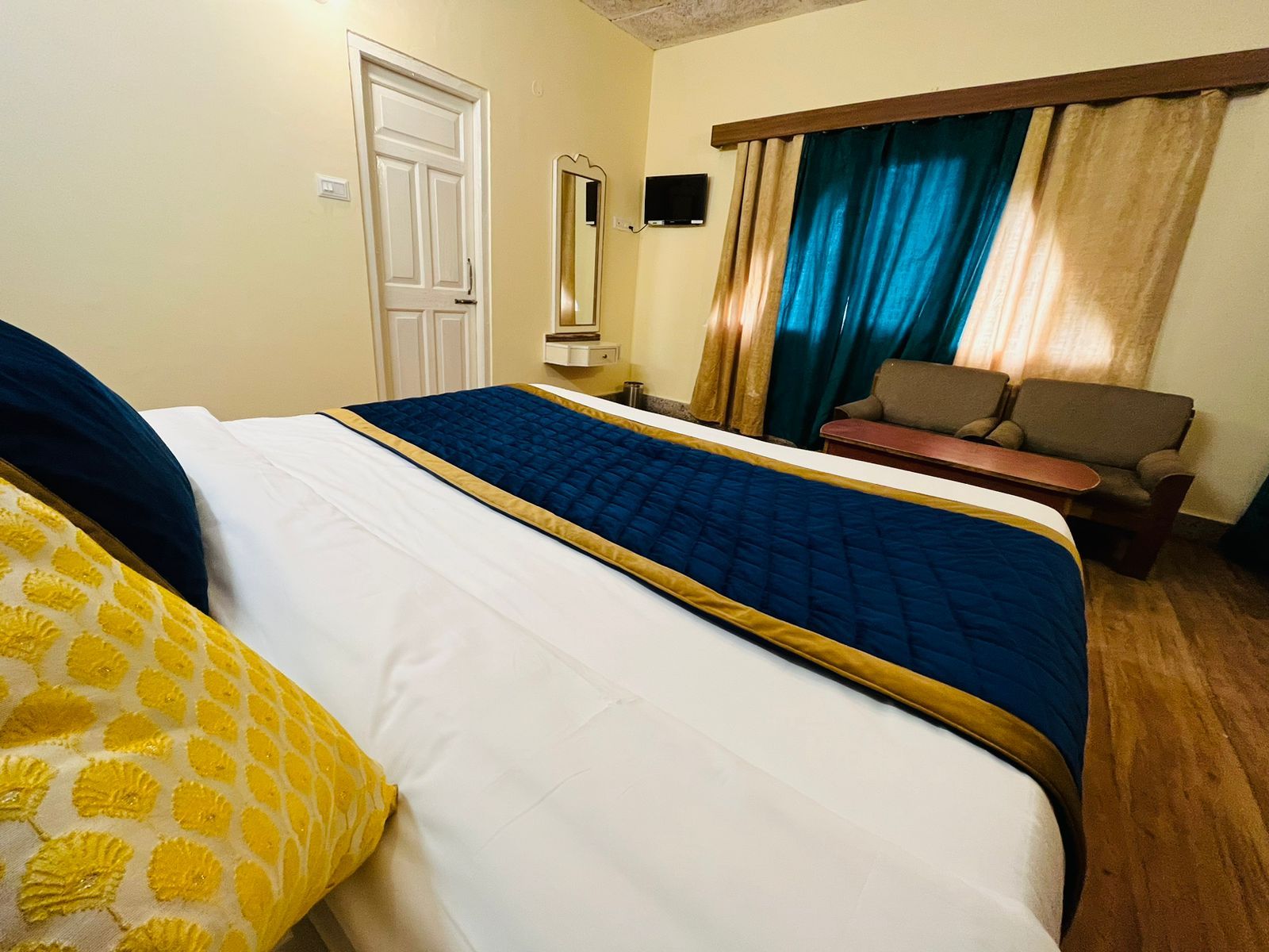 Deluxe Room with Balcony