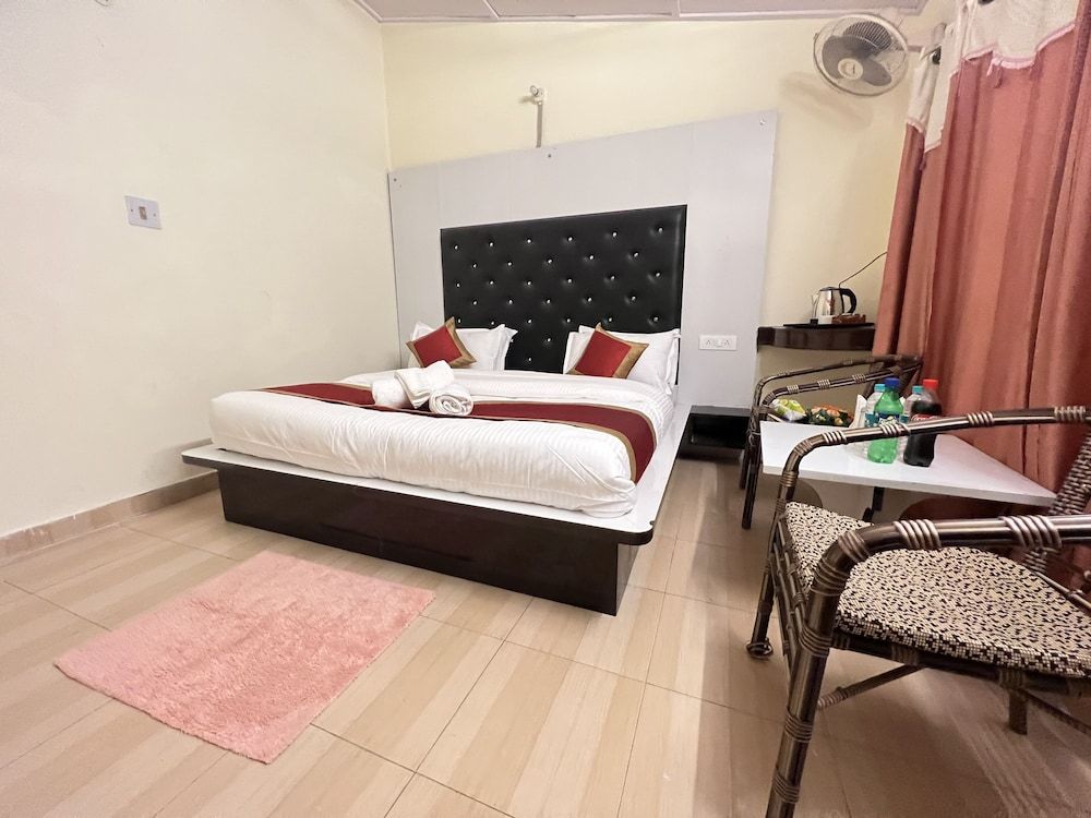 undefined Hotel White Orchid 10