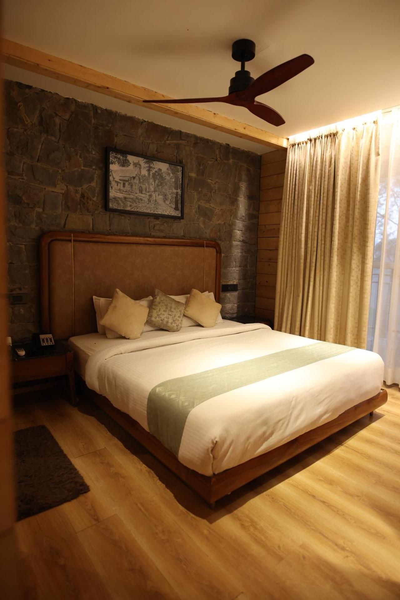 Double Room with Mountain View