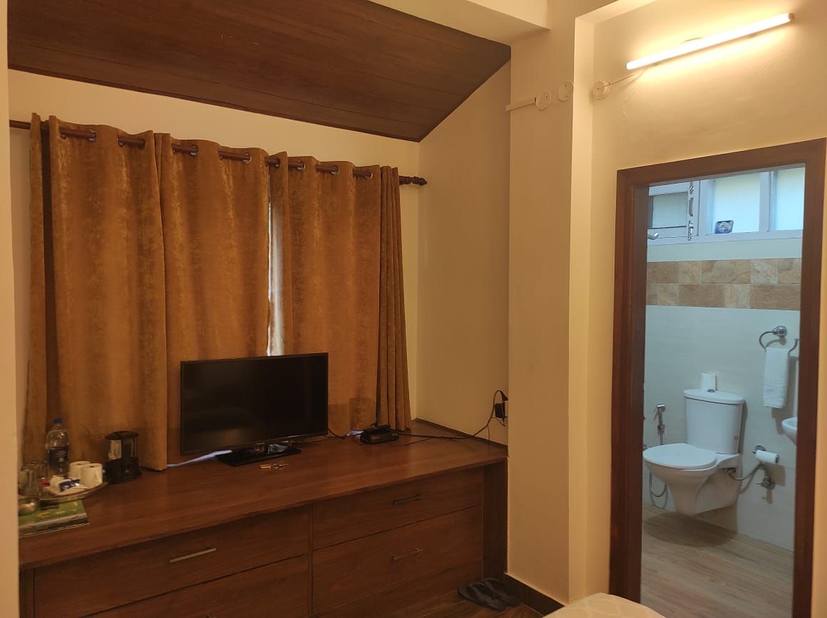 Hotel Birds View Budget Room (Small Balcony) 8