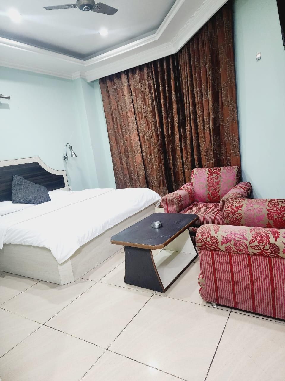 Hotel Meridian Palace Deluxe Room 15