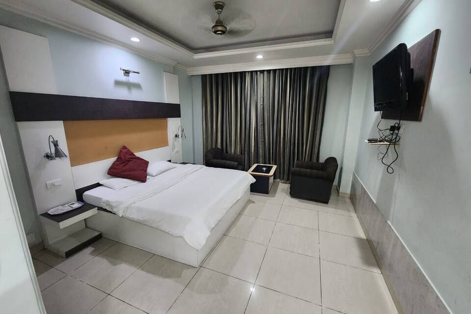 Hotel Meridian Palace Deluxe Room 16