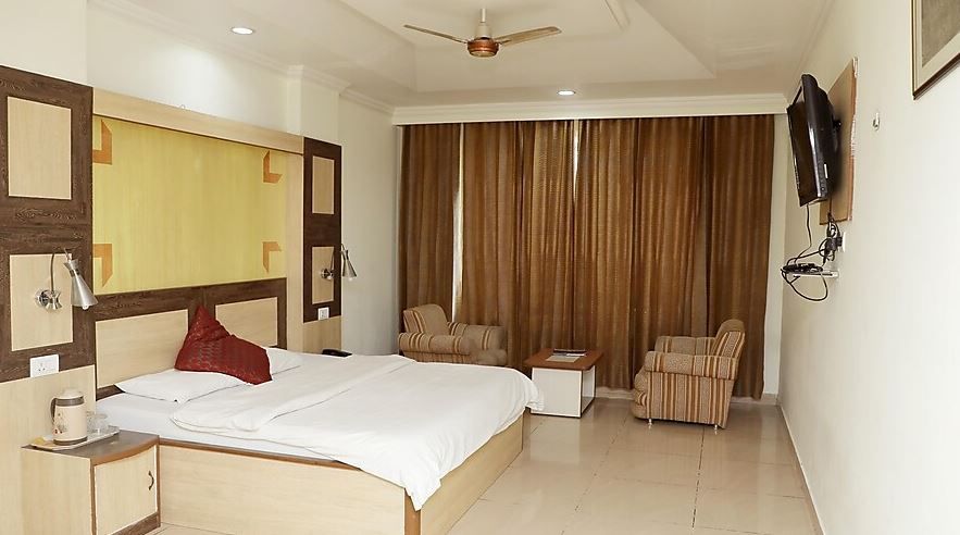 Hotel Meridian Palace Deluxe Room 7