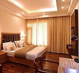 Cloud Chat - A Boutique Property Deluxe Room Ground Floor 7