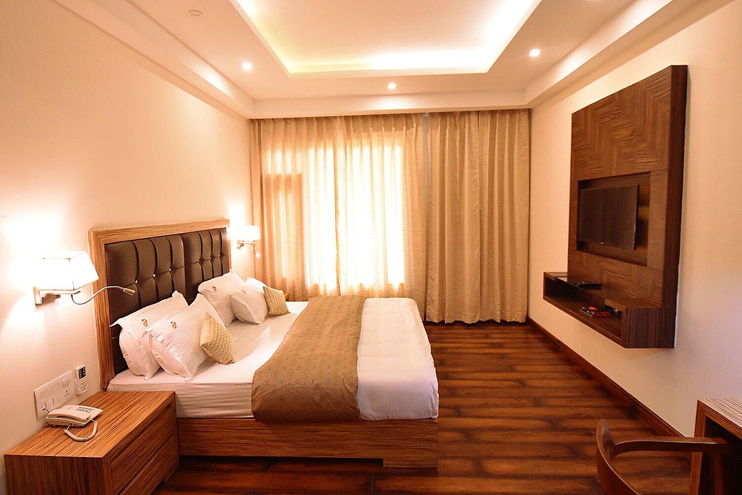 Super Deluxe Room with Balcony
