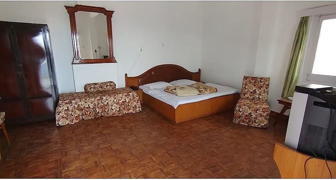 Hotel White Deluxe Room