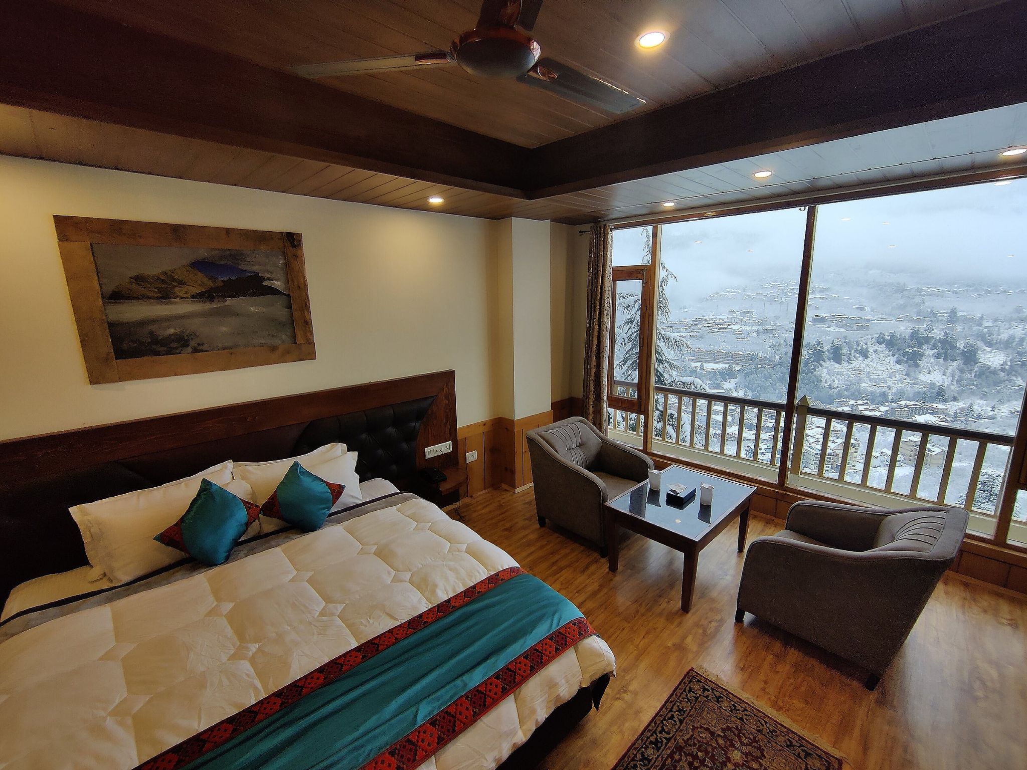 BD Resorts Luxury Room (With BALCONY) 4