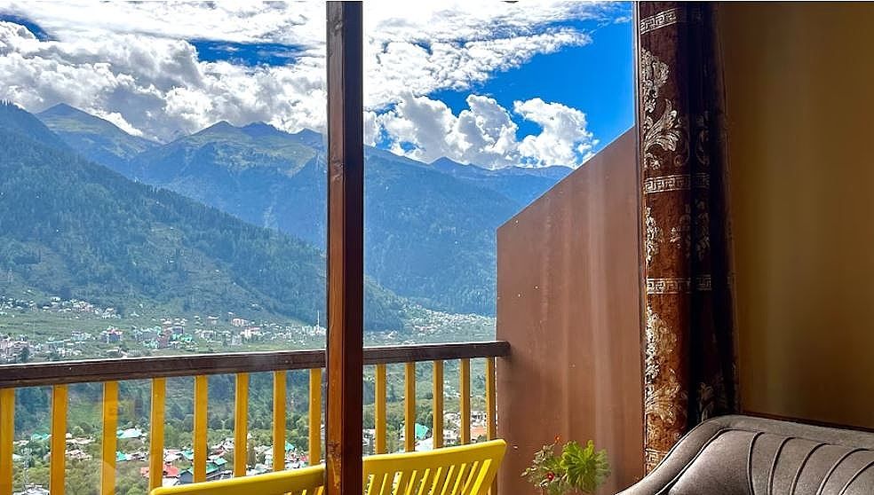 BD Resorts Luxury Room (With BALCONY) 10