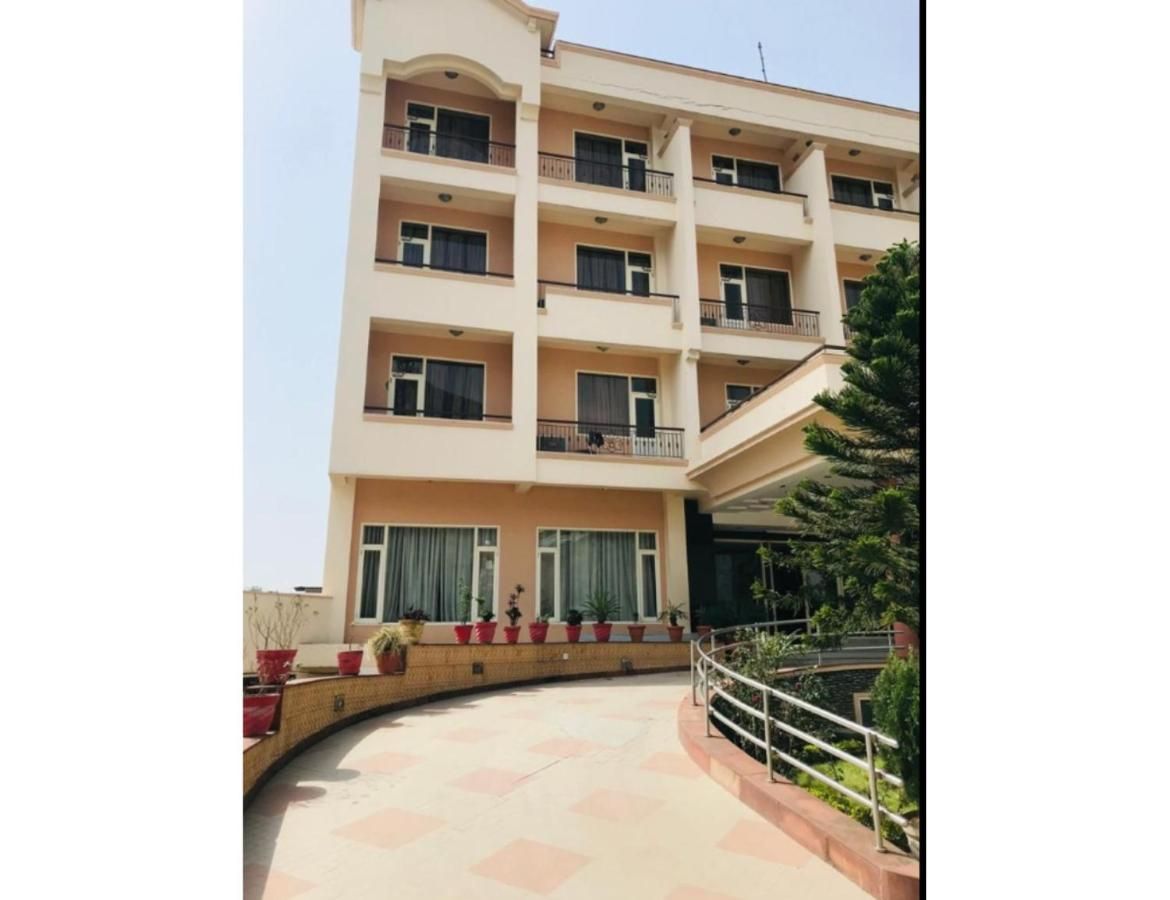 Hotel Exterior