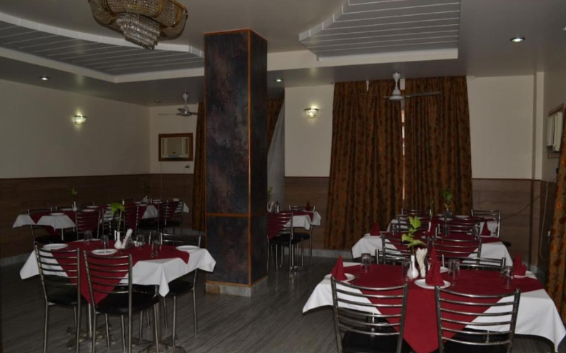 Food & Dining