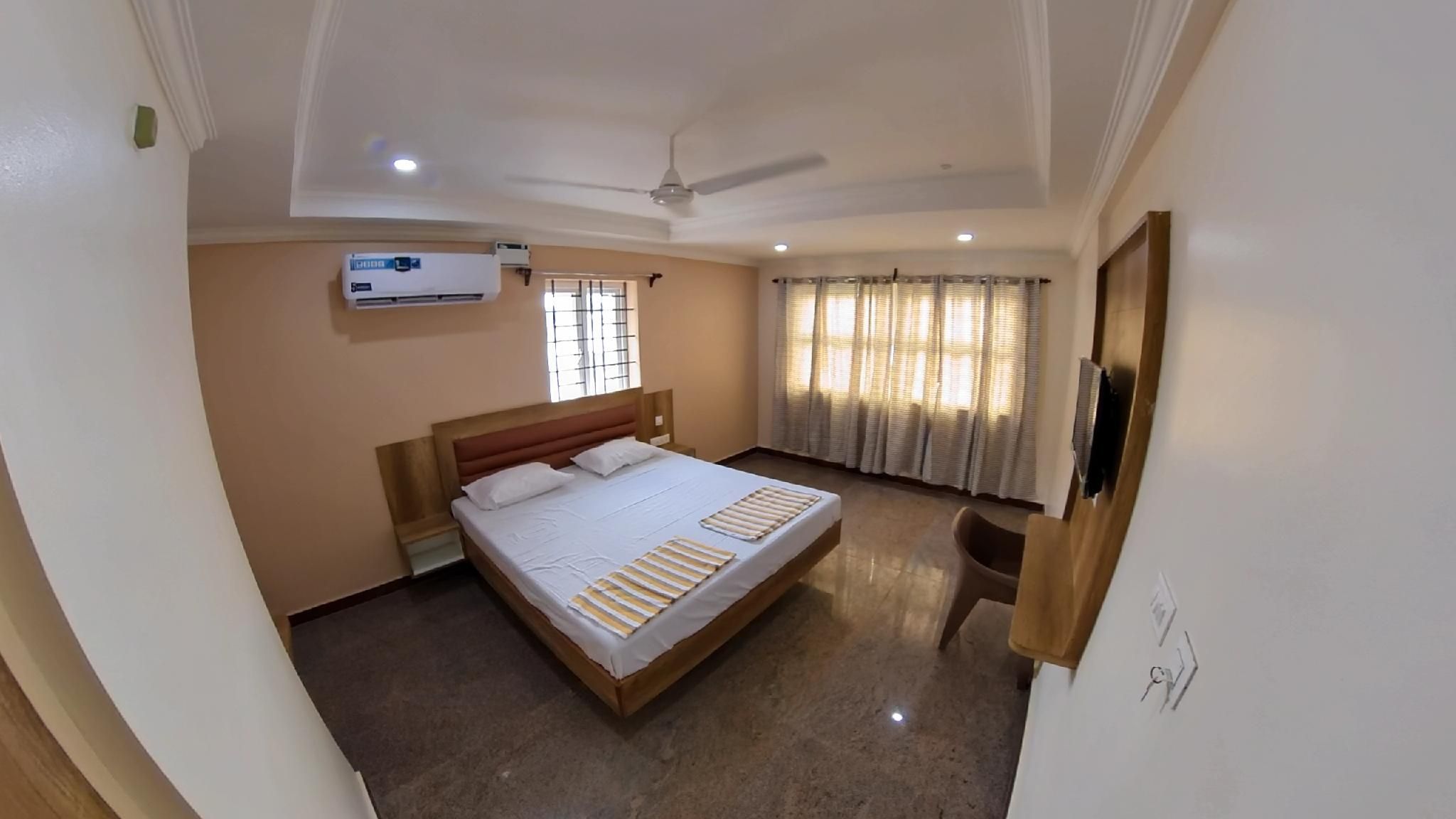 Hotel Grand Stay Standard Non AC 9