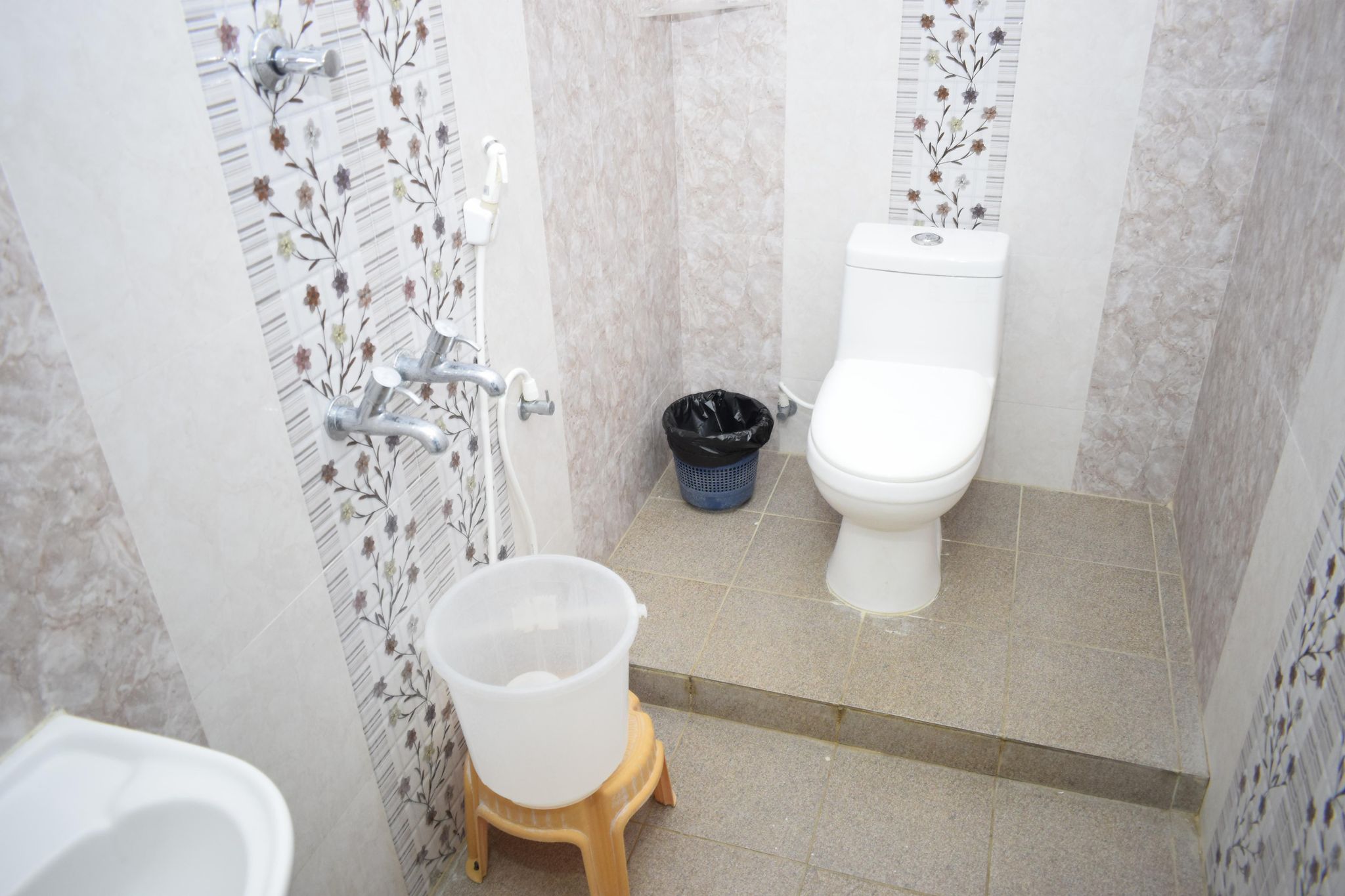 Viswa Residency by Azalea Deluxe Double Room 11