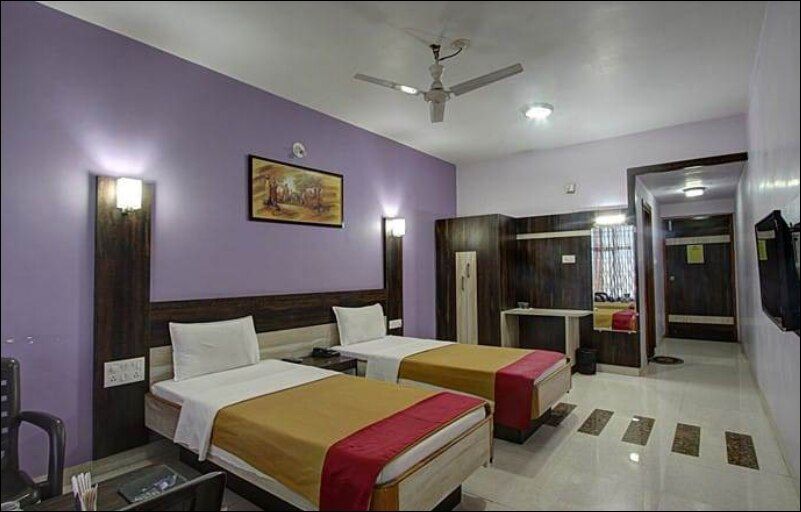 Hotel Haripriya Deluxe AC Room 2