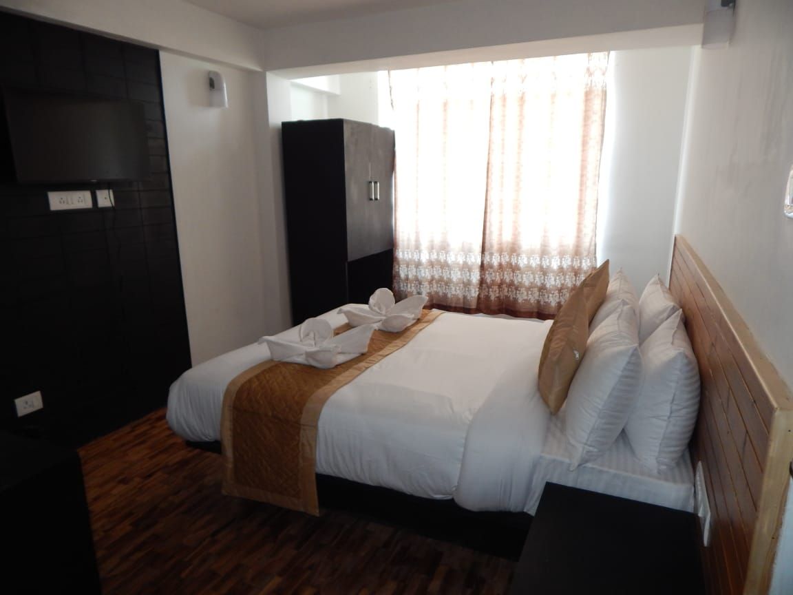 Cherrywood Suites & Spa Deluxe Room 2