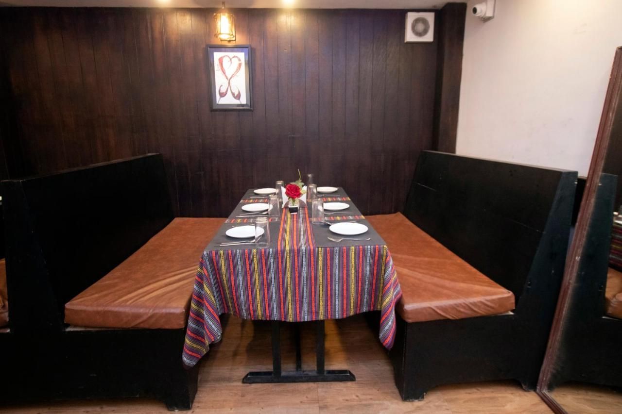 Food & Dining