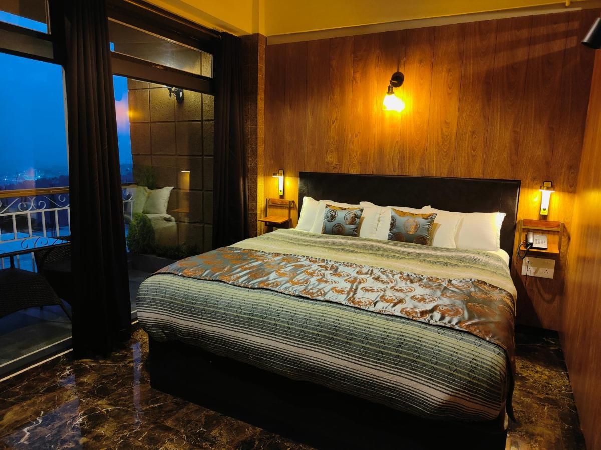 Forest View Room