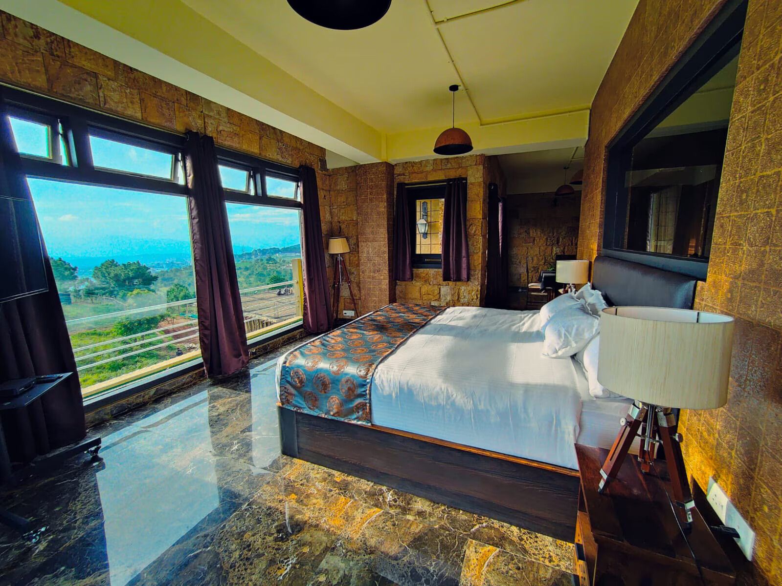 Forest View Room
