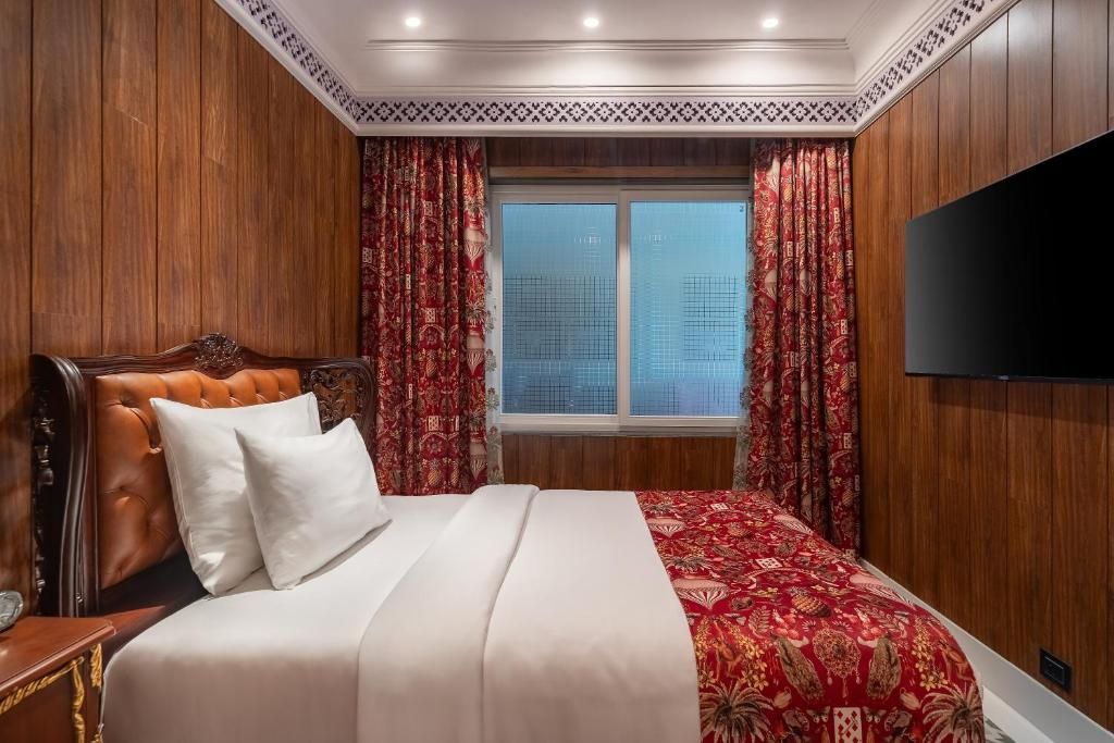 The C.C. Tunstall Suite