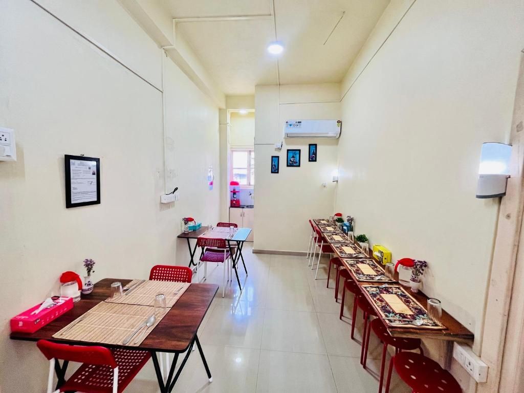 Food & Dining