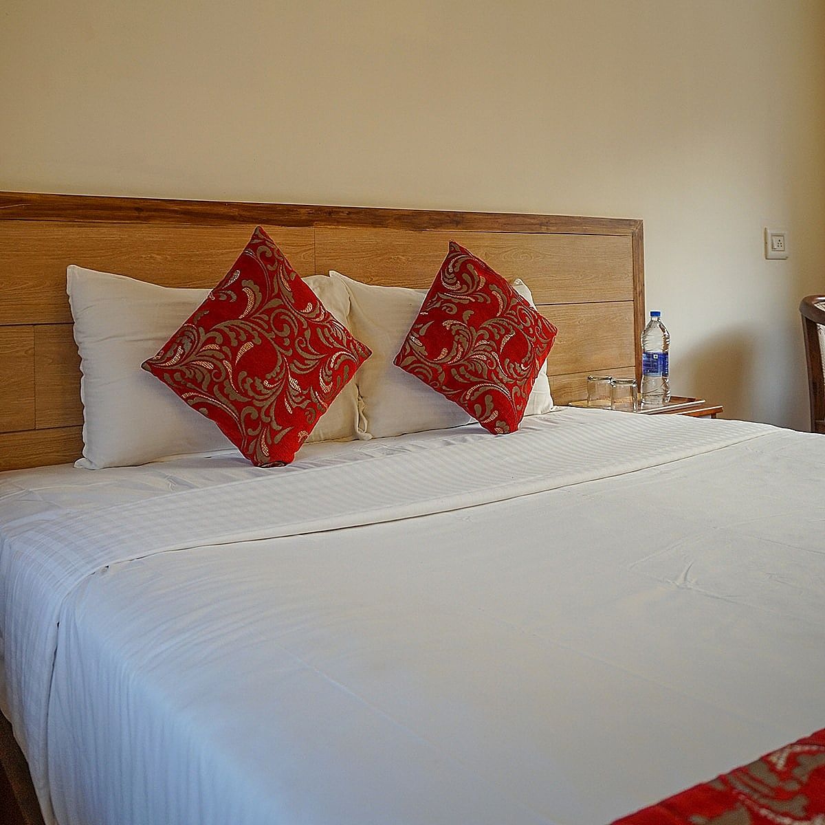 Willow Heights Deluxe Room 2