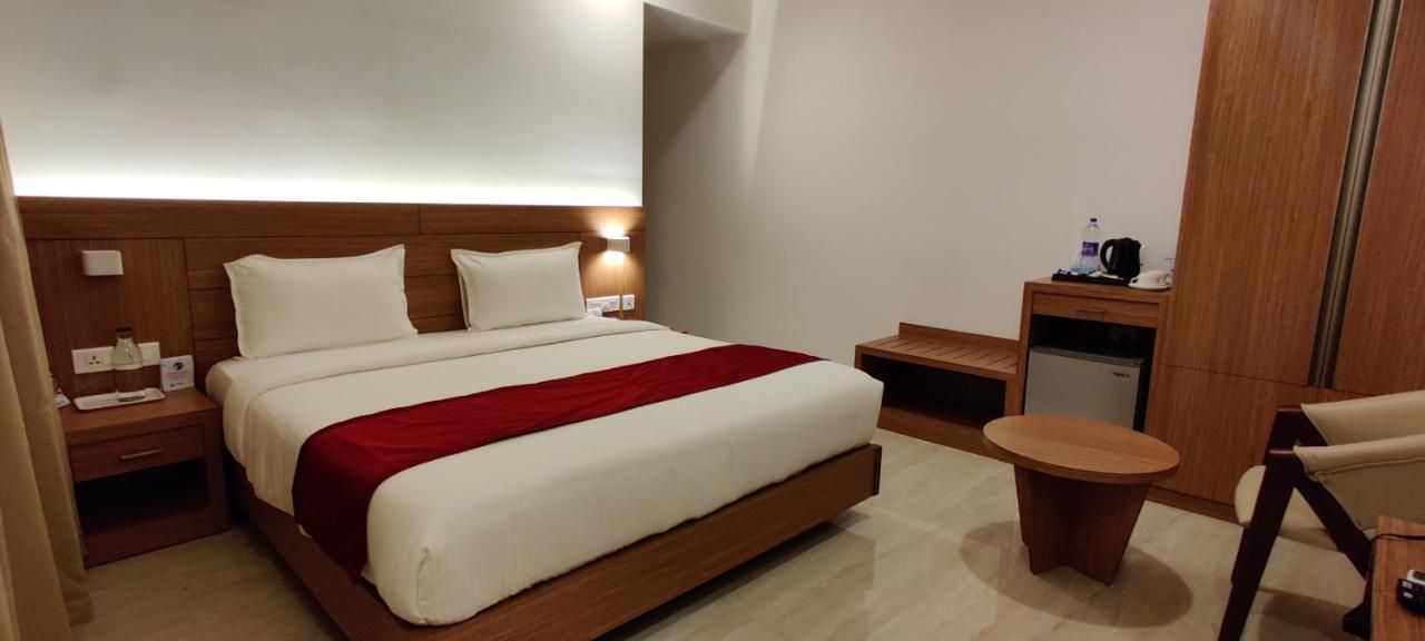 Hotel Springway Deluxe Room 2