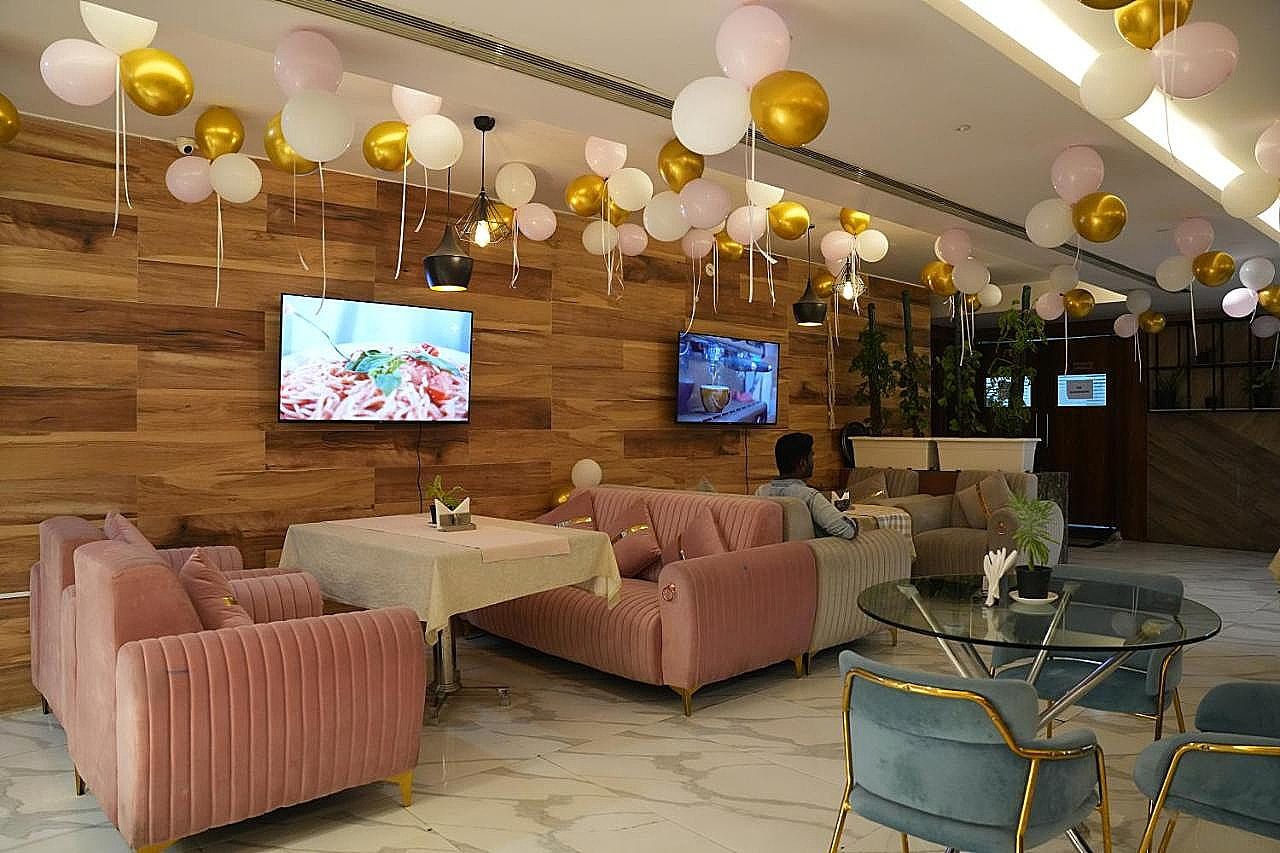 undefined Bhadras Grand 3