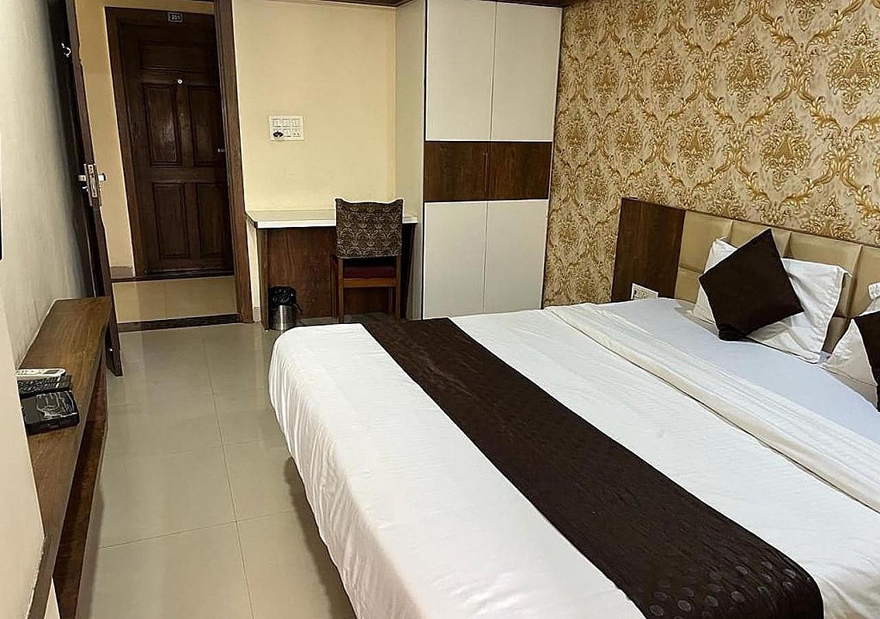 undefined JMC Hotel Sunshine 7
